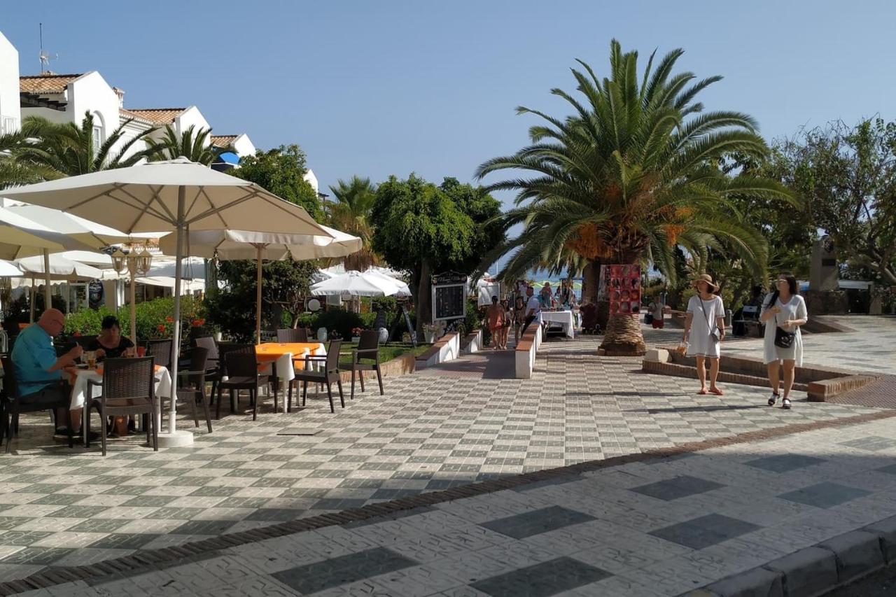 Nerja Gaviota Holidays Piscina Y Playa Экстерьер фото